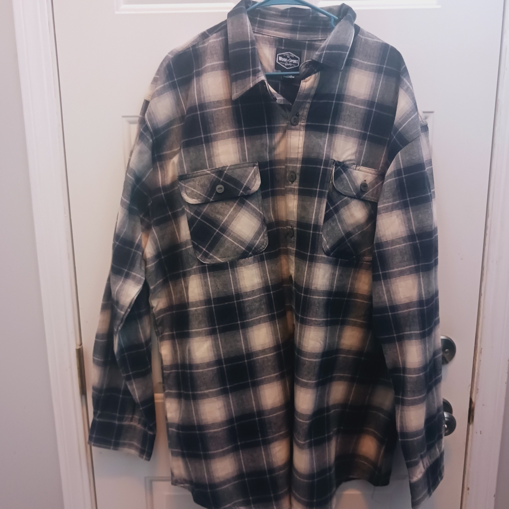 Men's Plaid Casual Button Down Shirt
